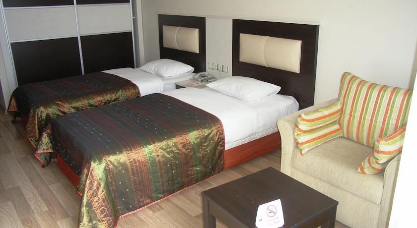 Royal Palace Kusadasi Hotel Екстер'єр фото
