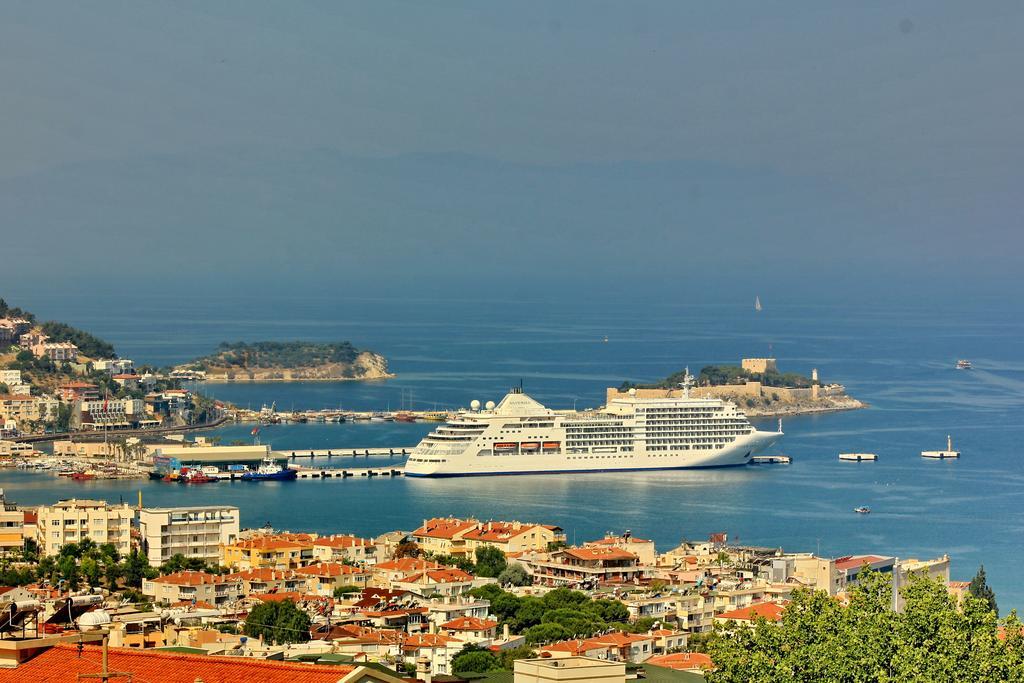 Royal Palace Kusadasi Hotel Екстер'єр фото