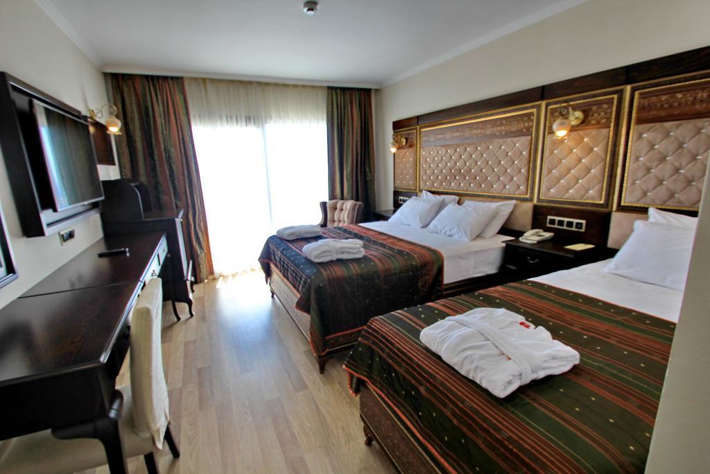 Royal Palace Kusadasi Hotel Номер фото
