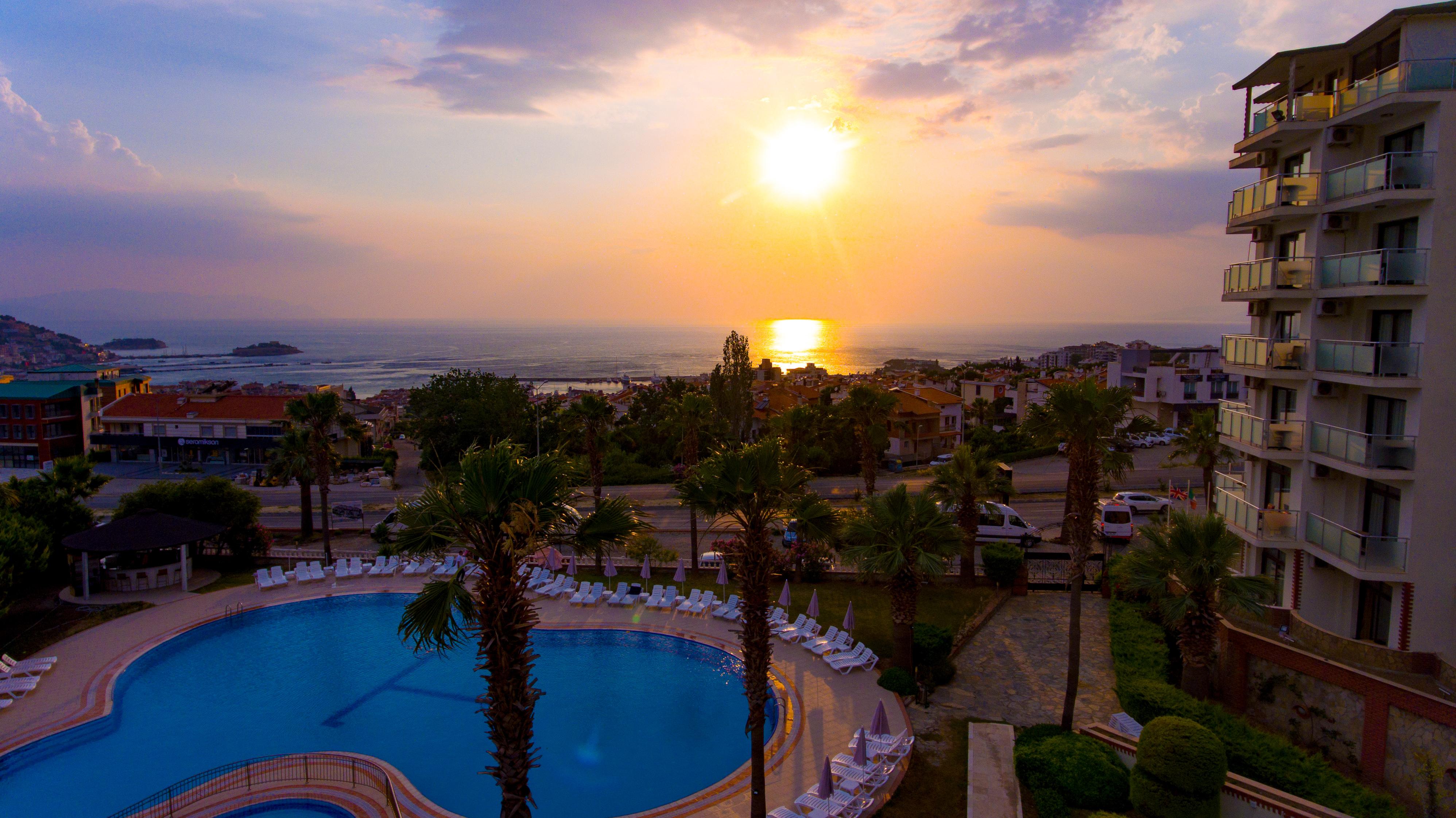 Royal Palace Kusadasi Hotel Екстер'єр фото