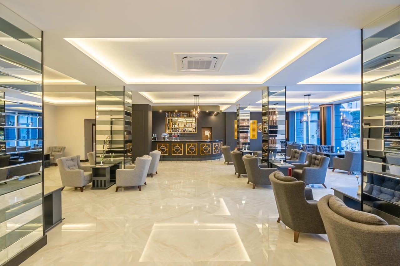 Royal Palace Kusadasi Hotel Екстер'єр фото