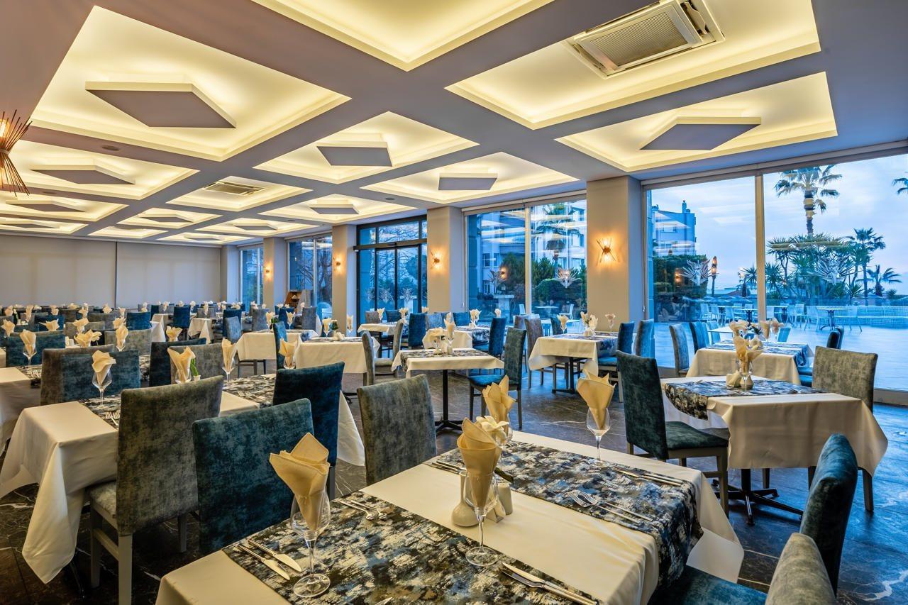 Royal Palace Kusadasi Hotel Екстер'єр фото