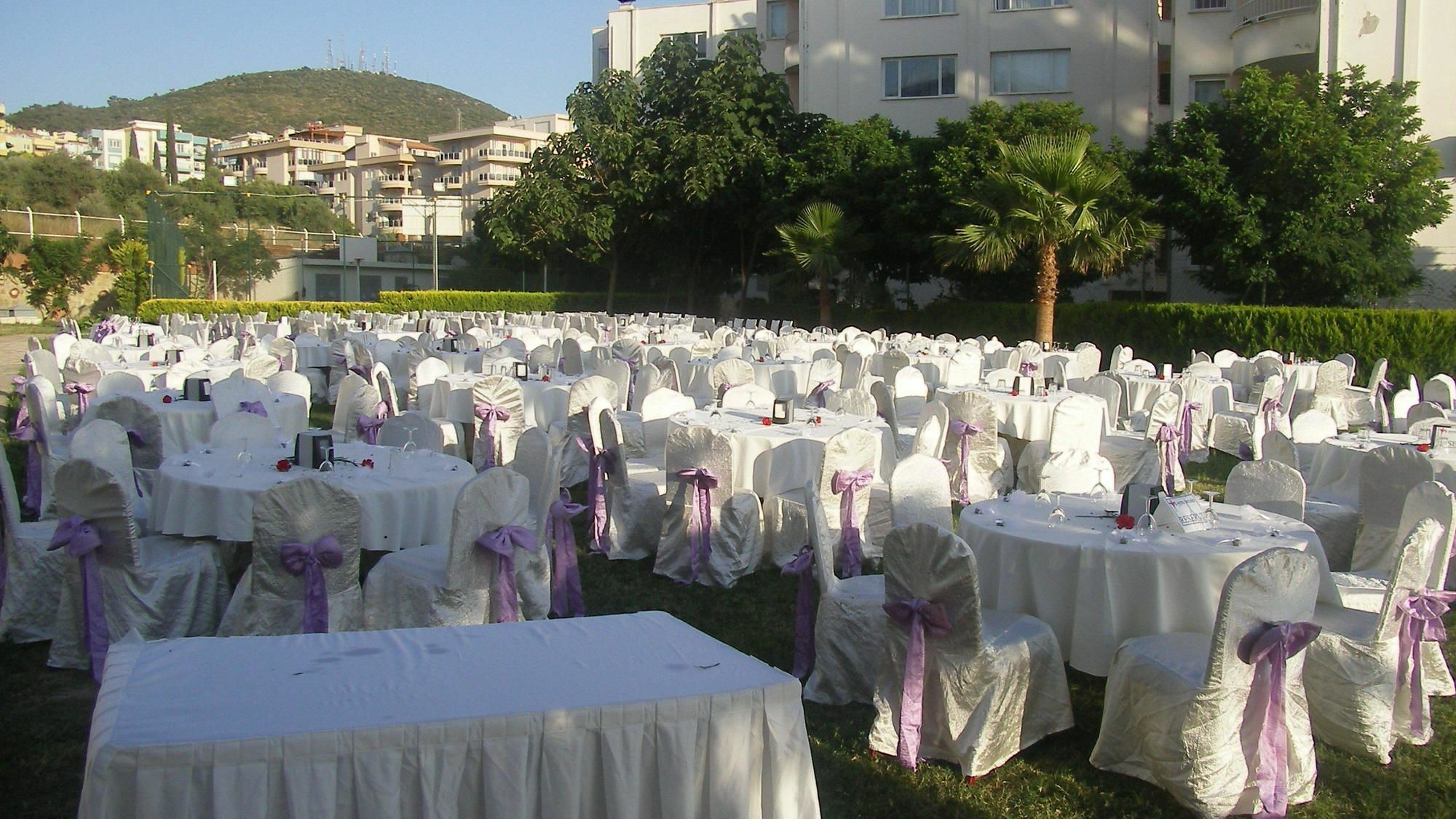 Royal Palace Kusadasi Hotel Екстер'єр фото